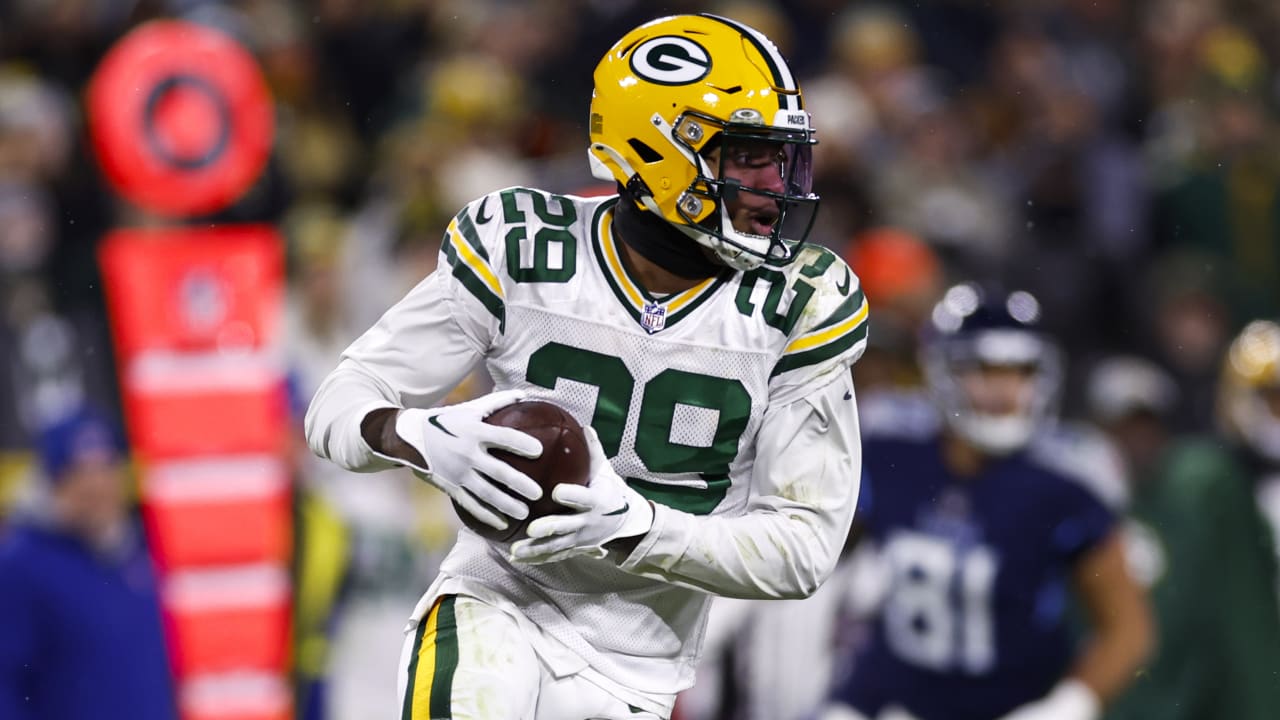 Green Bay Packers cornerback Rasul Douglas snags INT on Tennessee