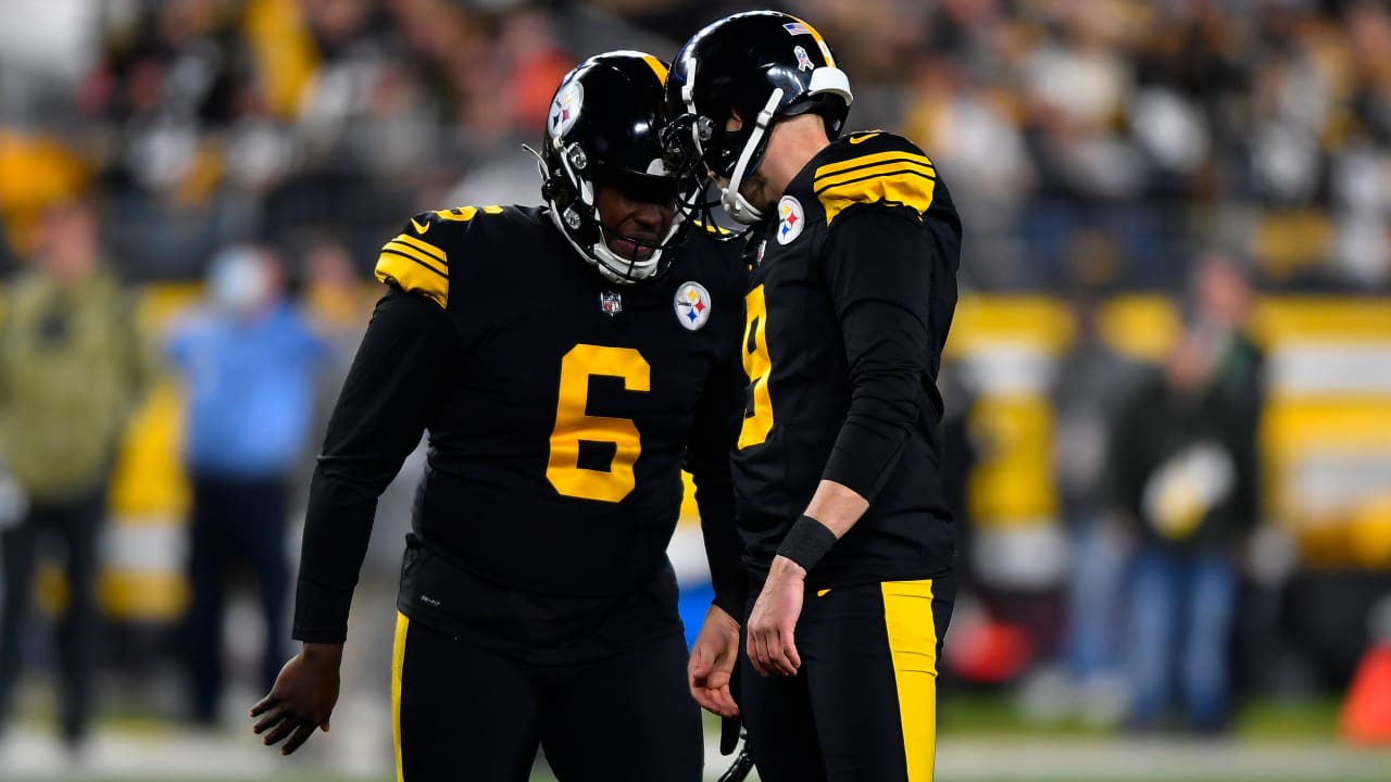 Pittsburgh Steelers kicker Chris Boswell's 43-yard field goal puts