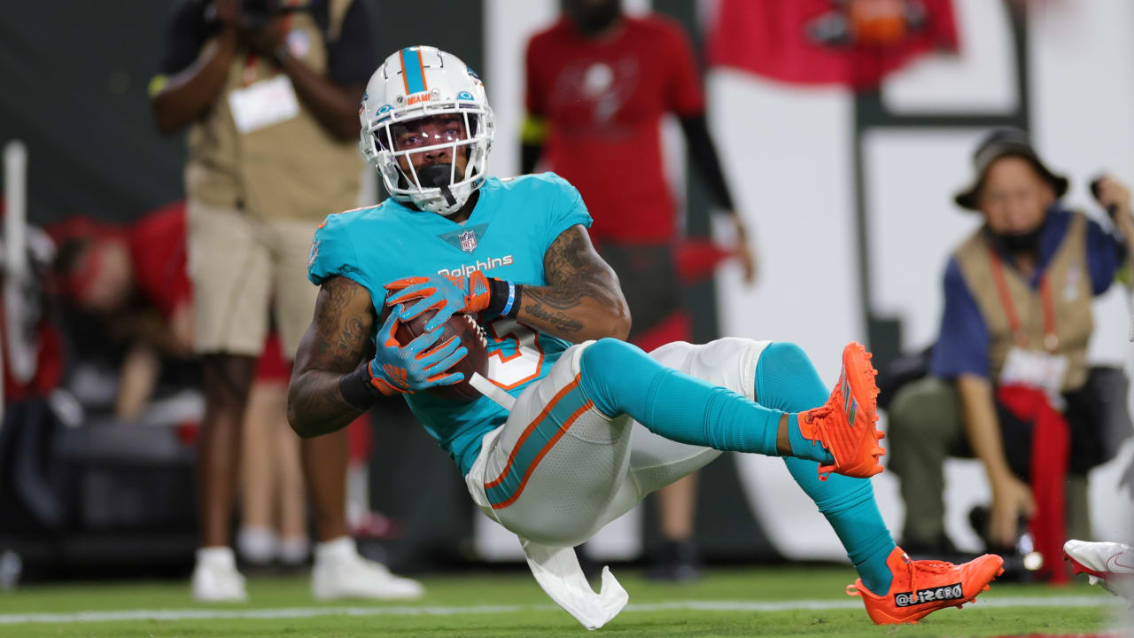 Miami Dolphins quarterback Skylar Thompson throws prior to an NFL