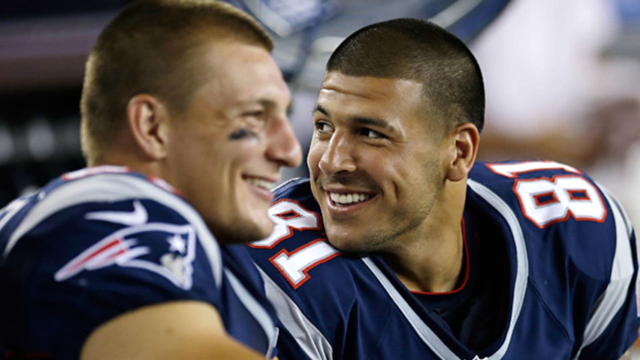 Fantasy Football Rankings 2012: Rob Gronkowski, Aaron Hernandez