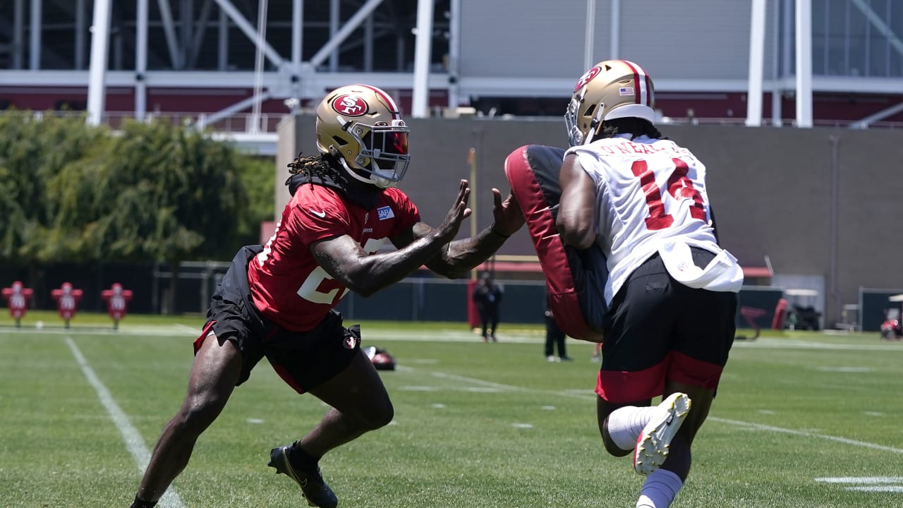 February 3, 2022: San Francisco 49ers wide receiver Deebo Samuel (19),  Chicago Bears wide receiver Jakeem Grant Sr. (17), and Dallas Cowboys wide  receiver Ceedee Lamb (88) during the NFC Pro Bowl