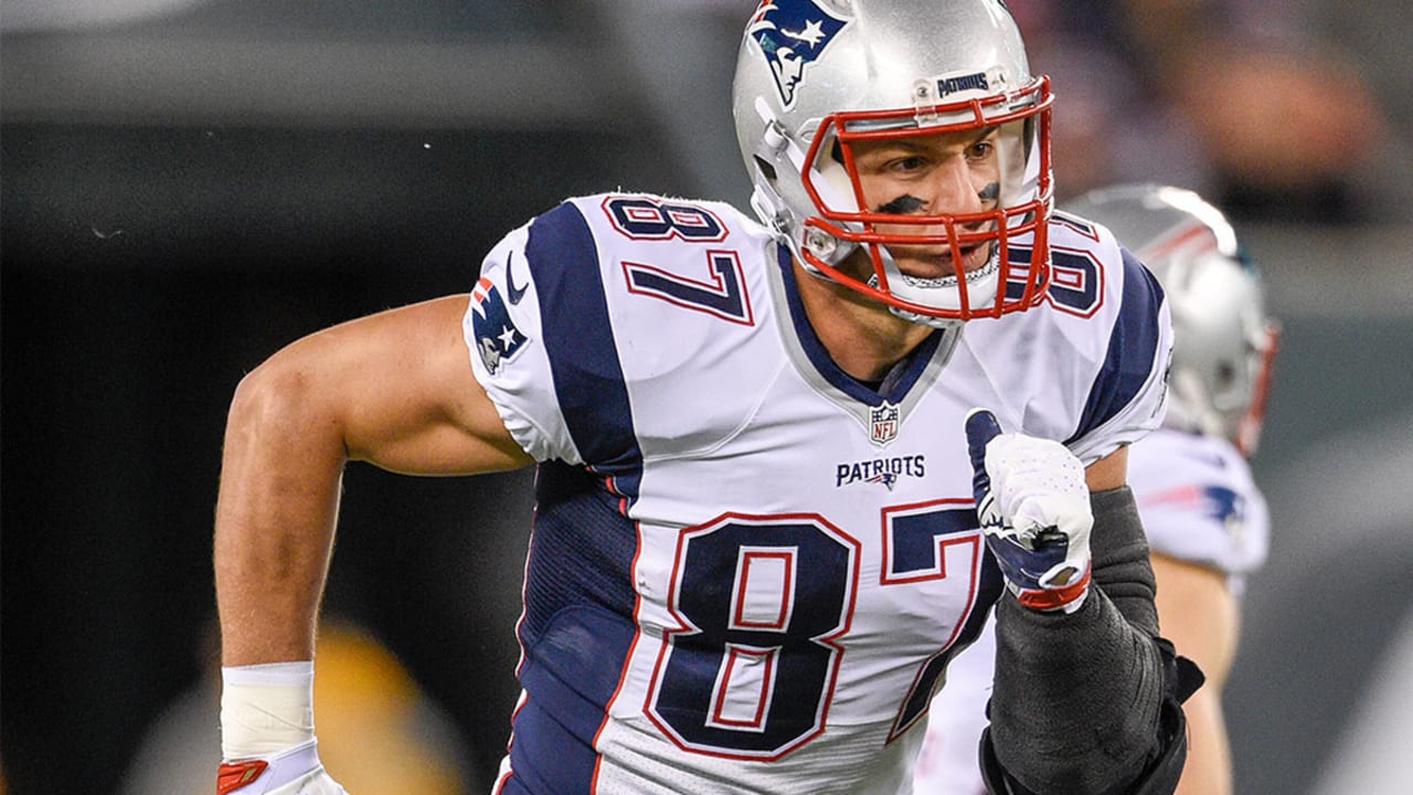 Rob-Gronkowski-170224-sl.jpg