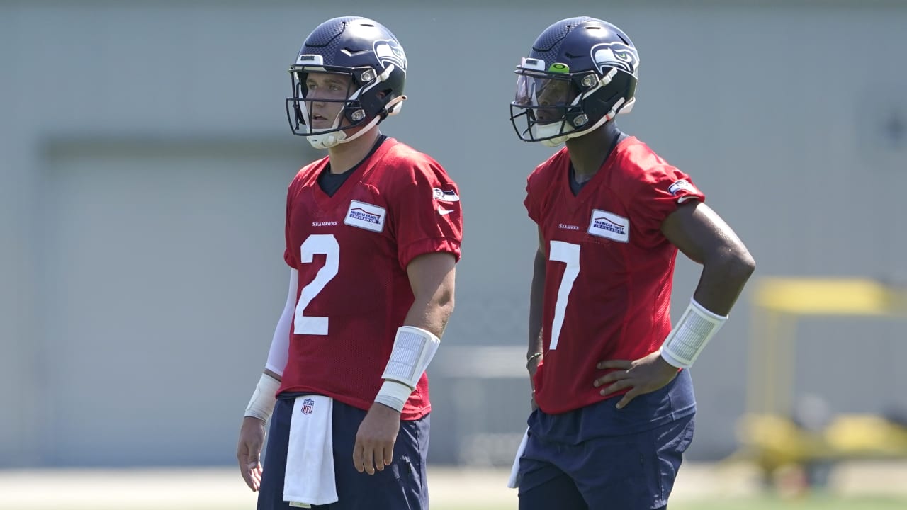 Seahawks starting quarterback: Who is QB1 and his backup for Seattle in  fantasy football? - DraftKings Network