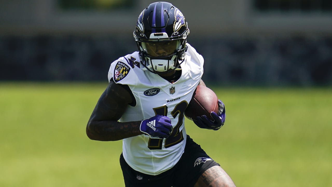 Ravens players react to WR Rashod Bateman changing jersey number