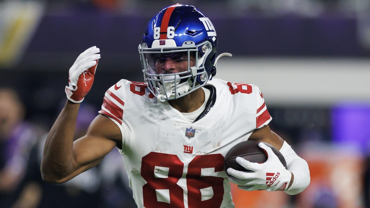 NFL Network's Ian Rapoport New York Giants resigning wide receiver