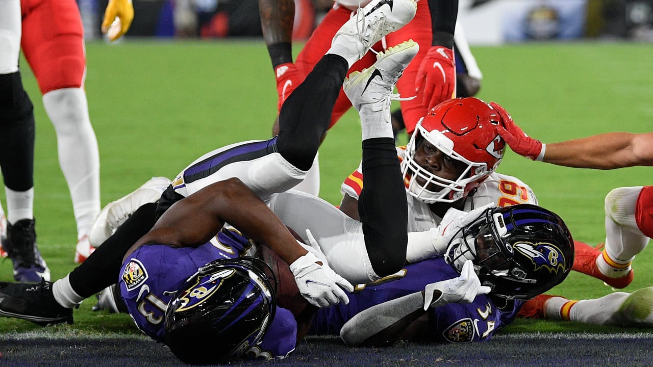 BALTIMORE, MD - SEPTEMBER 19: Baltimore Ravens running back Ty'Son Williams  (34) is congratulated by wide receiver Devin Duvernay (13) after his fumble  recovery for a touchdown during the Kansas City Chiefs