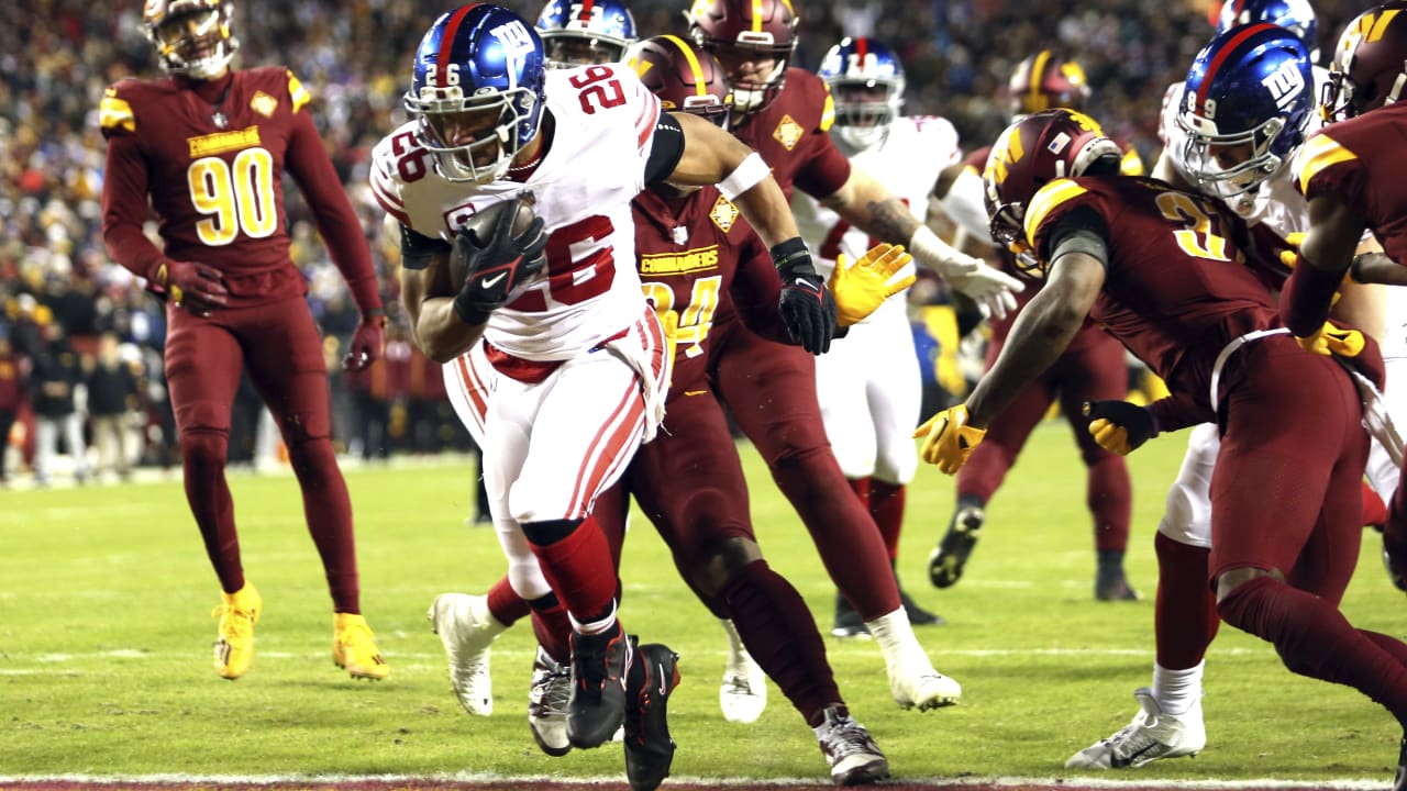 Indianapolis, Indiana, USA. 23rd Dec, 2018. New York Giants running back  Saquon Barkley (26) during pregame of NFL football game action between the  New York Giants and the Indianapolis Colts at Lucas