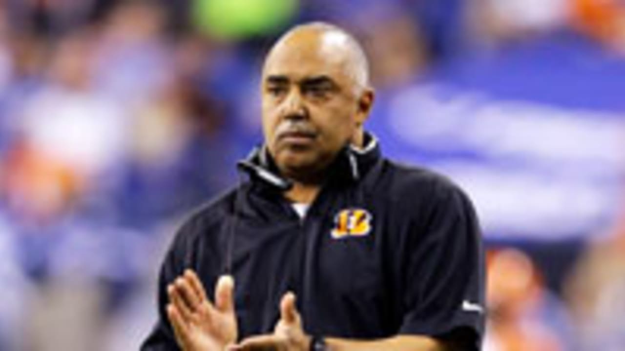 Marvin-Lewis-SL-150210