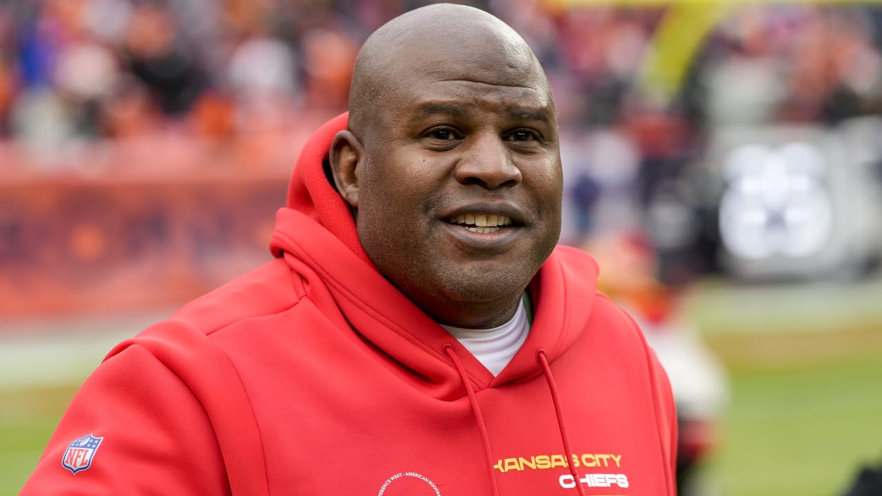 Chiefs OC Eric Bieniemy to participate in first-ever 'NFL coach and front  office accelerator program' - Arrowhead Pride