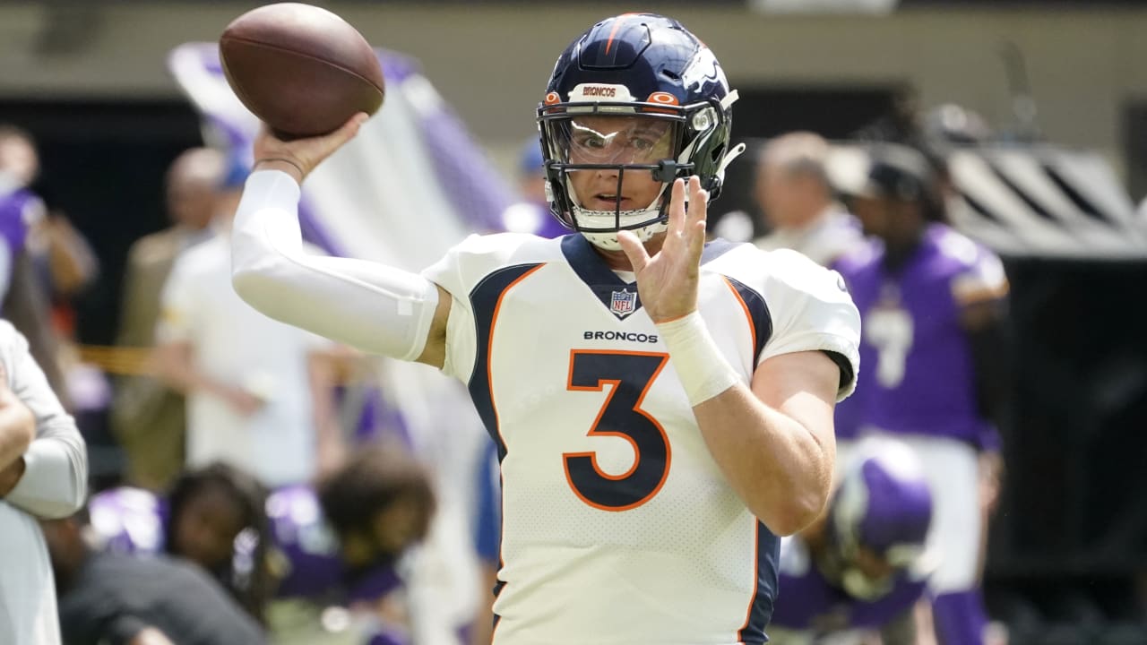 Broncos QB Teddy Bridgewater exits Chargers game with leg injury, is  replaced by Drew Lock
