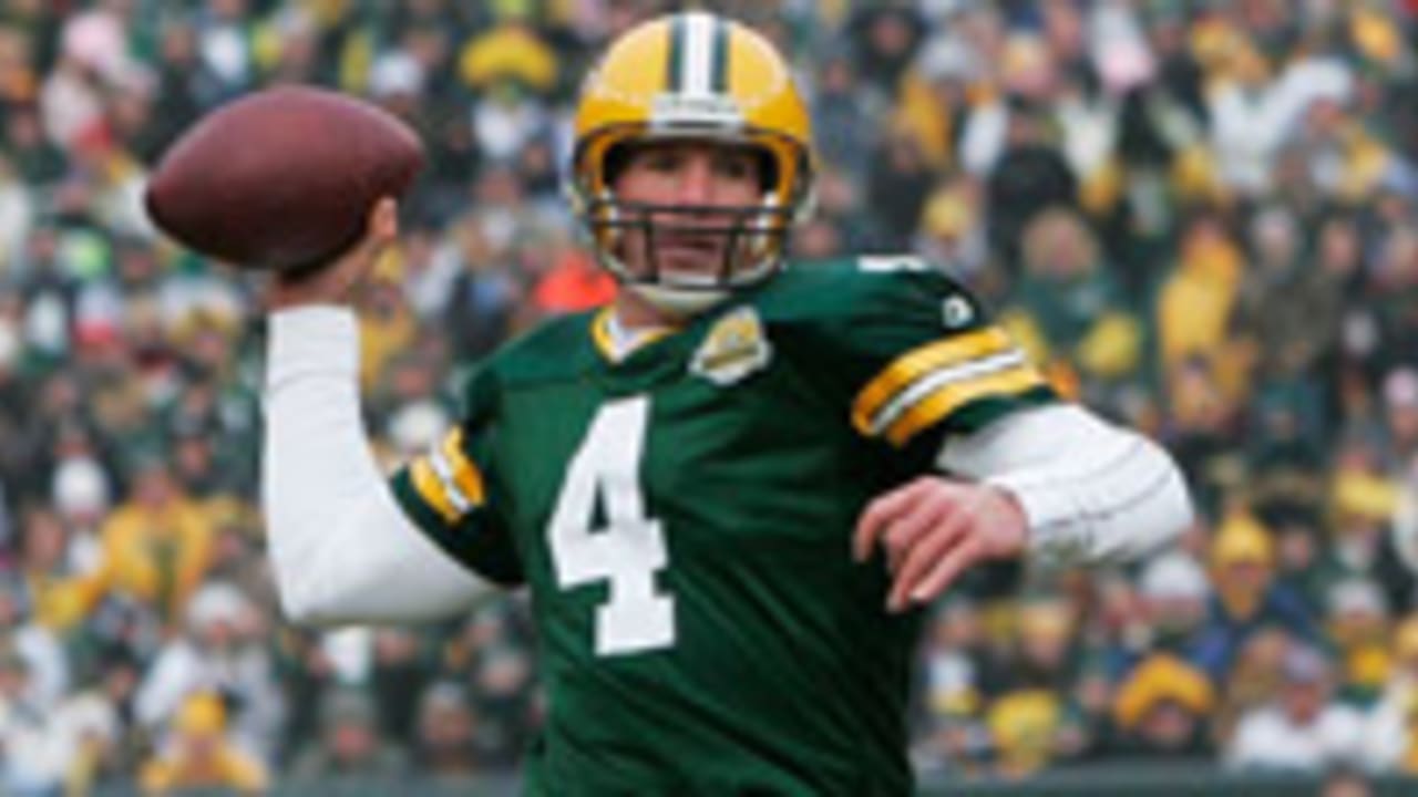 Brett_Favre_130716_SL.jpg
