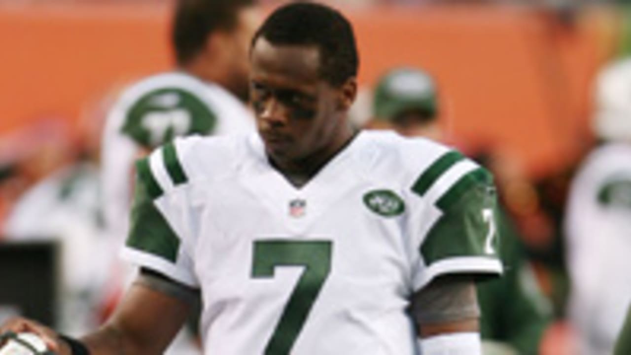 Michael Vick benched, Jets quarterback Geno Smith to start against Dolphins