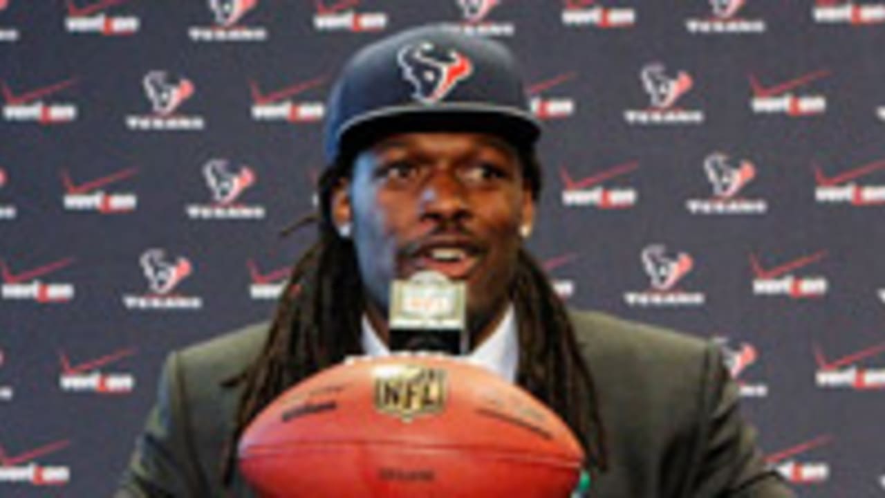 jadeveon-clowney-140519-spot.jpg