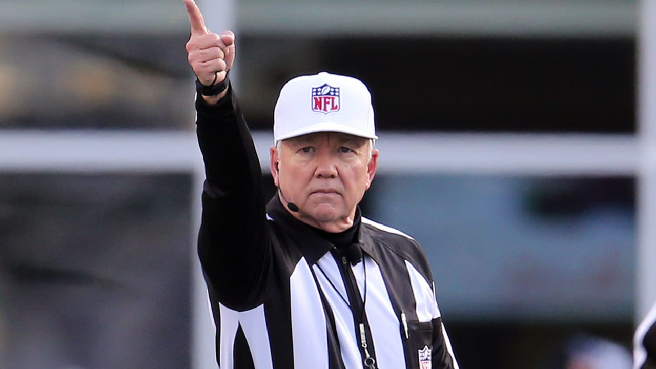 What It Takes to Be an NFL Referee, According to a Former Official