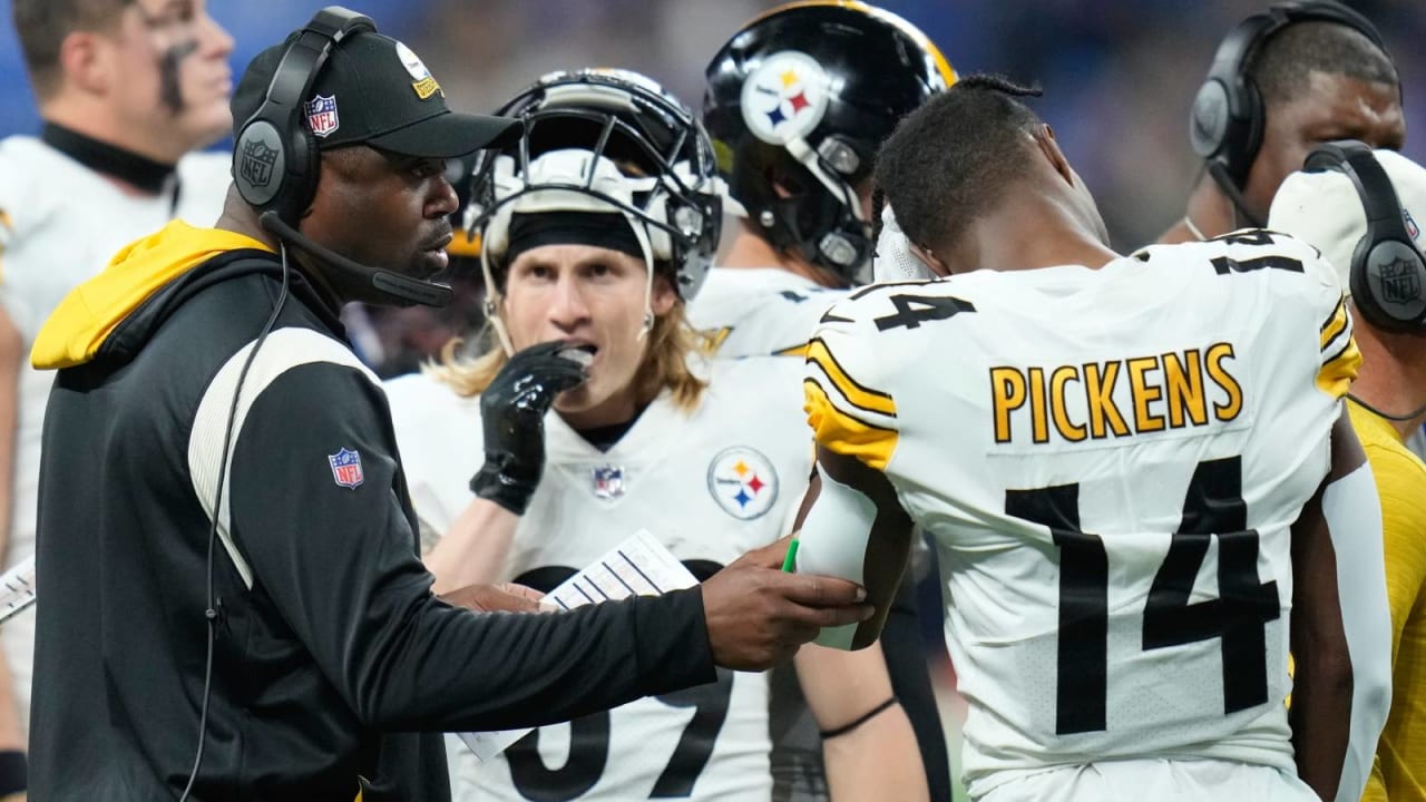 Steelers' George Pickens yells at coaches after teammate's 3rd