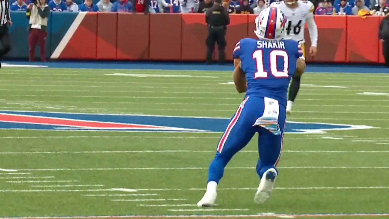 Buffalo Bills wide receiver Khalil Shakir runs a punt back against