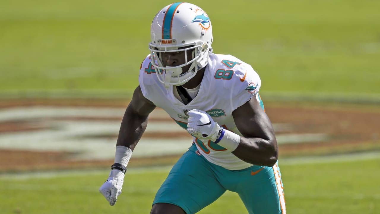 Miami Dolphins should bring back freshly cut receiver Isaiah Ford