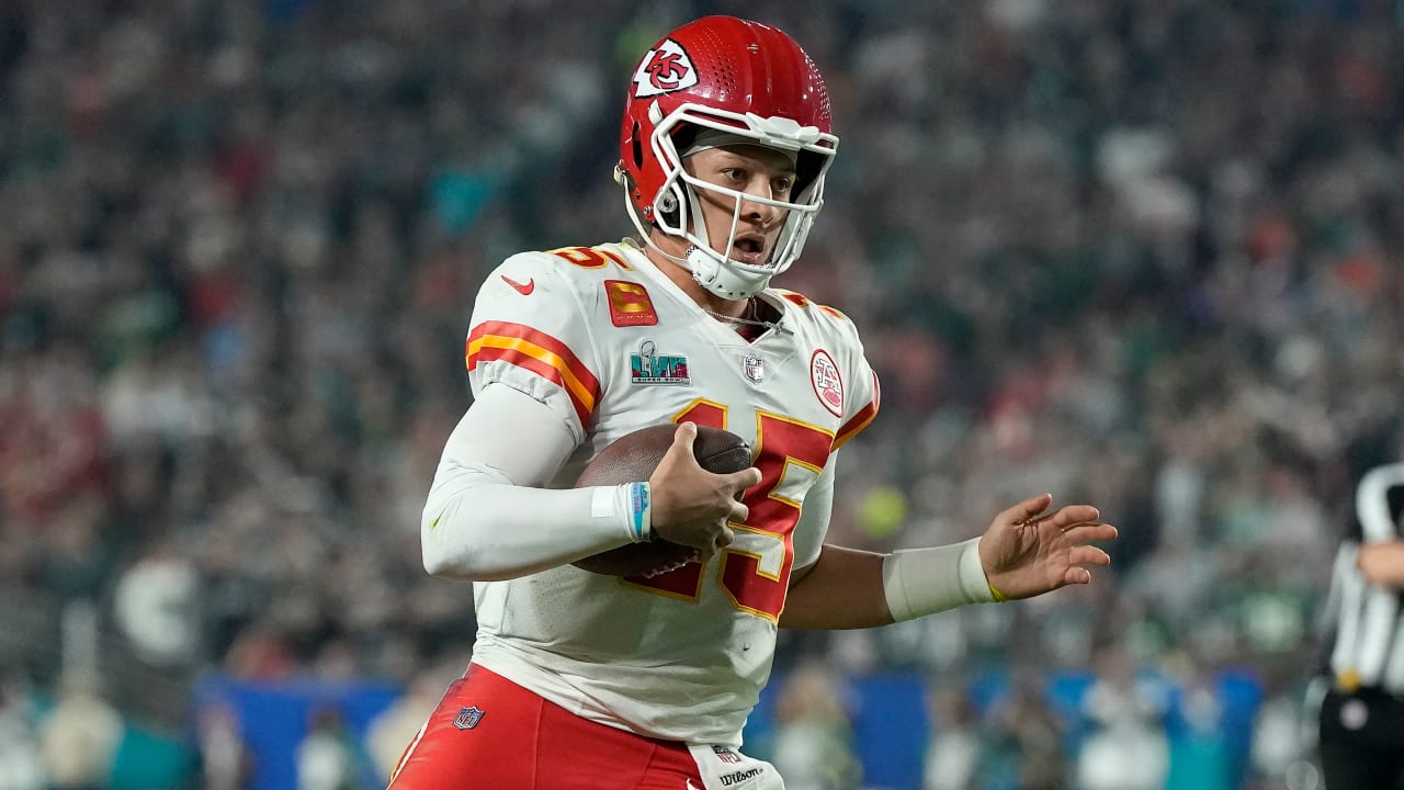 Kansas City Chiefs quarterback Patrick Mahomes ices Chiefs' win with 9-yard  scramble, red-zone slide