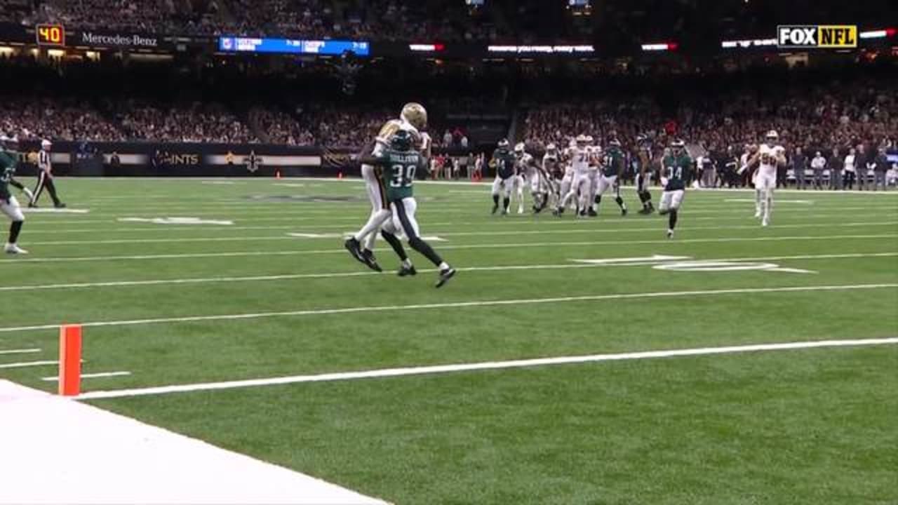 Tre'Quan Smith secures contested catch for 21 yards