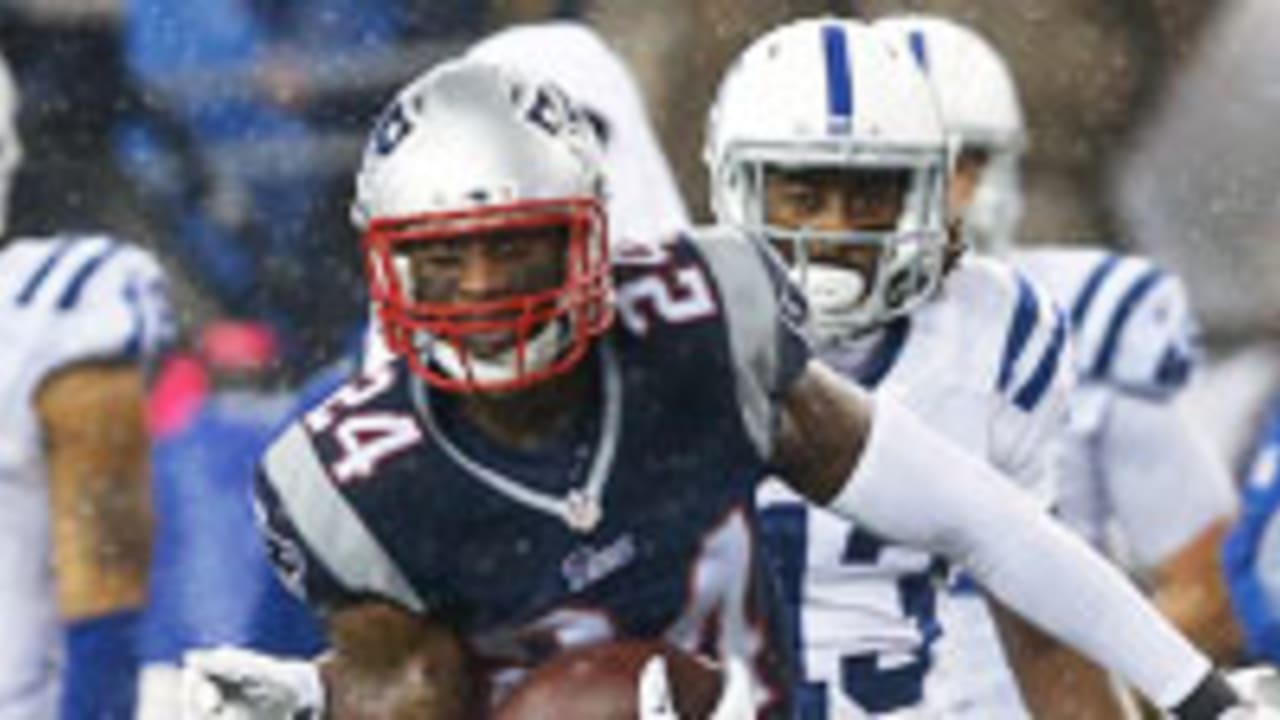 Darrelle-Revis-SL-150309