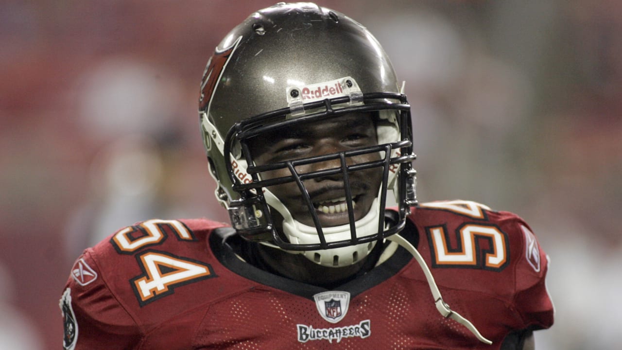 Geno Hayes, former Buccaneers linebacker, dies at 33