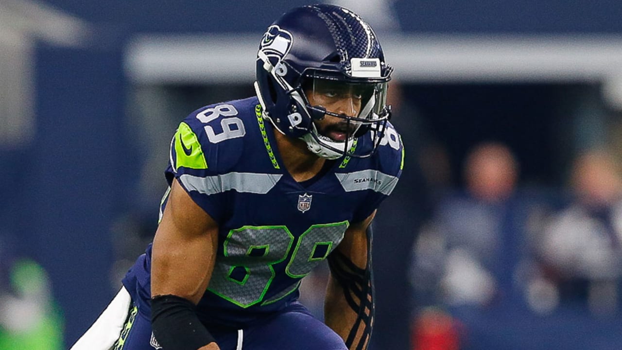 Seahawks WR Doug Baldwin (knee) resumes running