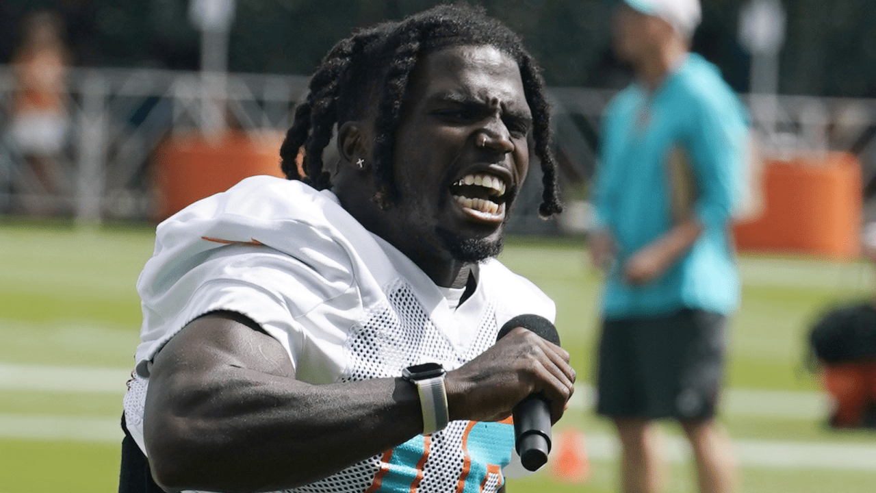 Dolphins' Tyreek Hill Had the Best Response to Likely Fine for Wild Selfie  Backflip Video