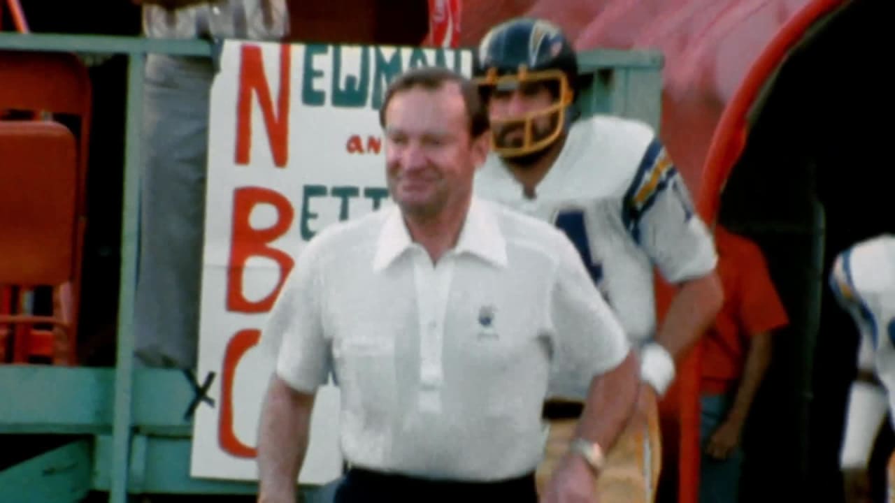 Former San Diego Chargers quarterback Dan Fouts presents Don Coryell