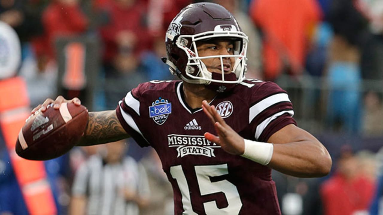 Cowboys QB Dak Prescott To Be Inducted Into the Reese's Senior