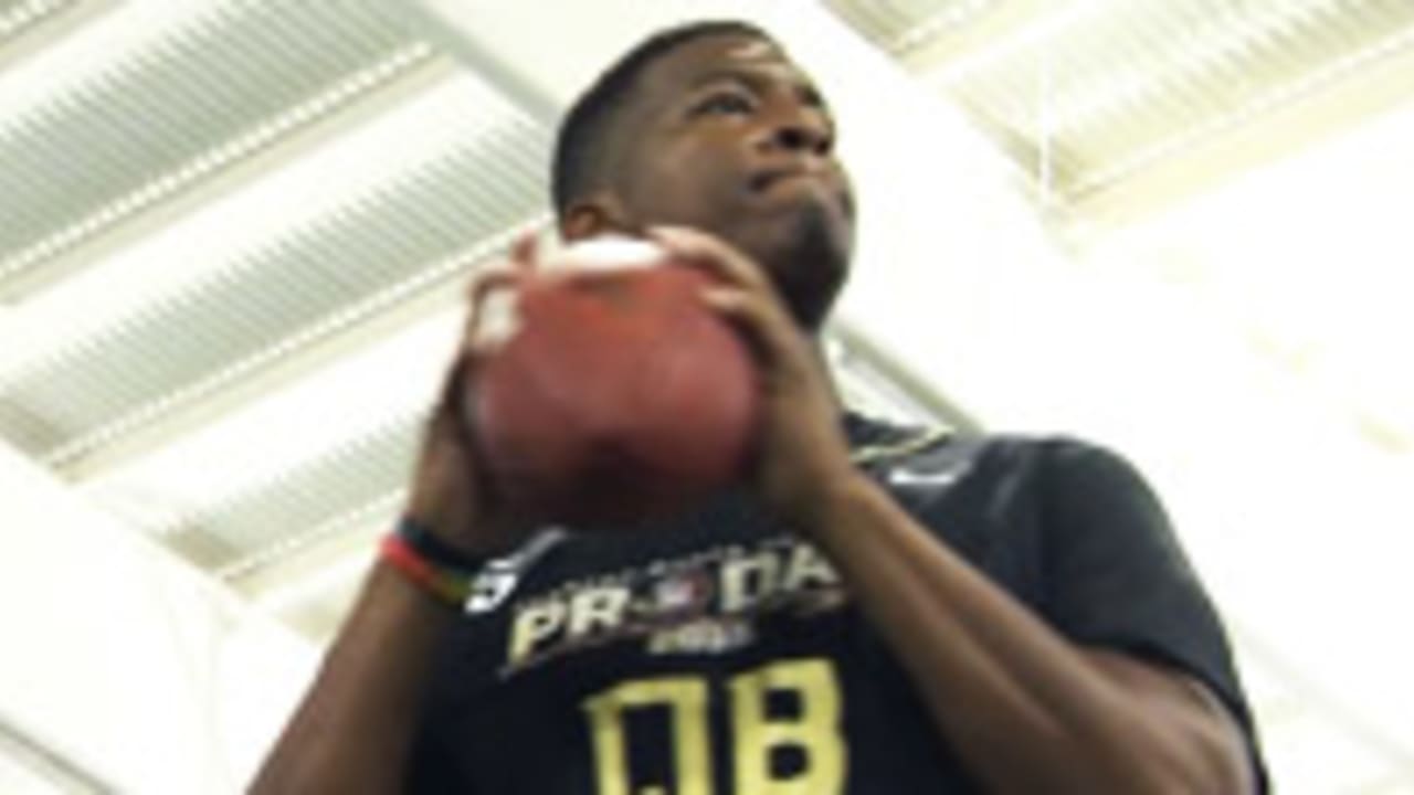 Jameis-Winston-SL-150331
