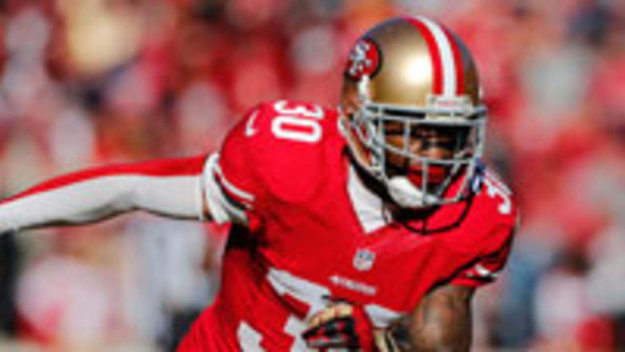 Niners' Eric Wright contemplating retirement from NFL