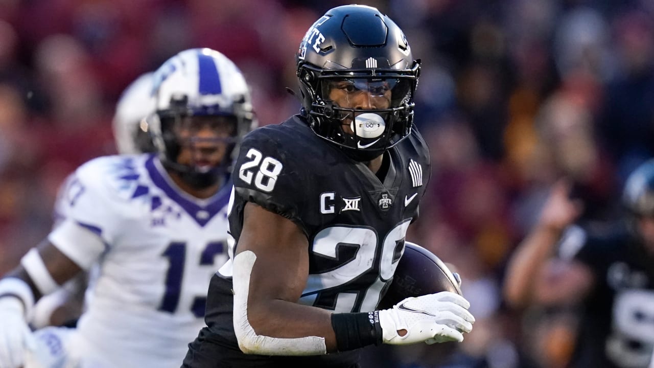 Breece Hall declares for 2022 NFL Draft: Iowa State star running