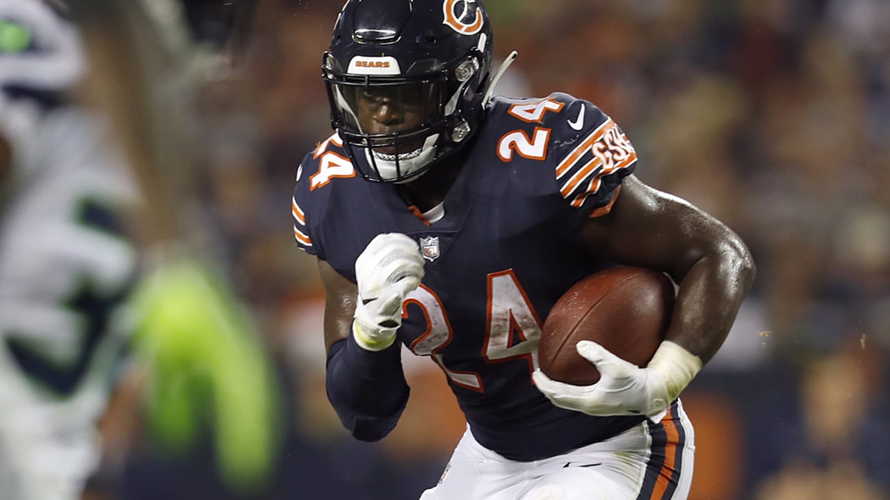 Jordan Howard-181016-sl.jpg