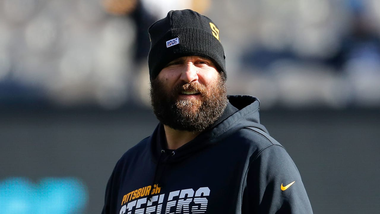 LOOK: Ben Roethlisberger's offseason beard is completely out of control 