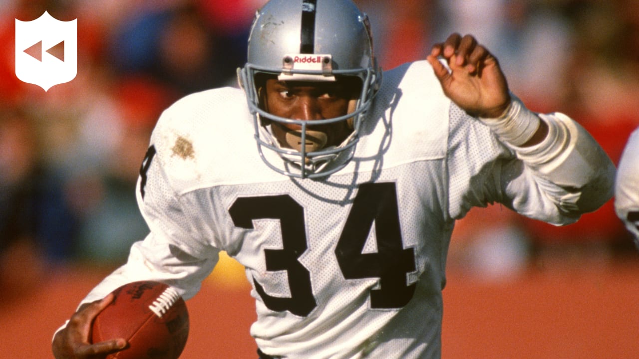 Former running back Bo Jackson career highlights NFL Legends