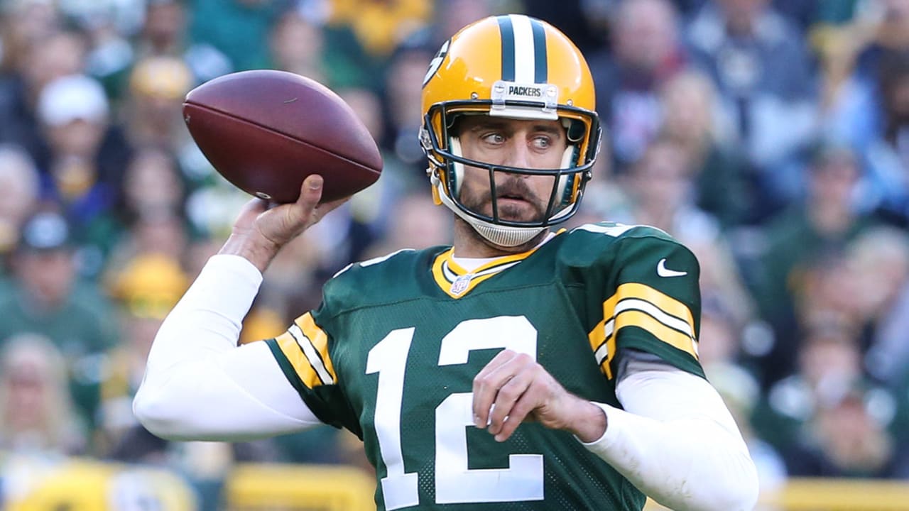Aaron Rodgers-151119-Spot.jpg