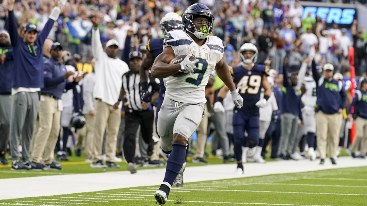 Kenneth Walker III stars as Seahawks blast Chargers