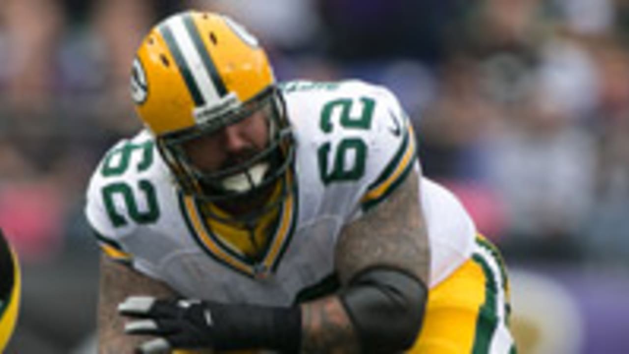 Evan DietrichSmith, Tampa Bay Buccaneers reach deal