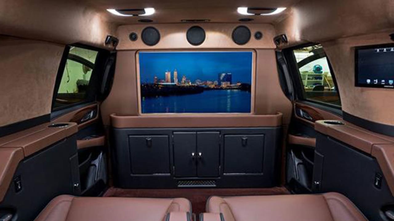 whip-170904-sl.jpg