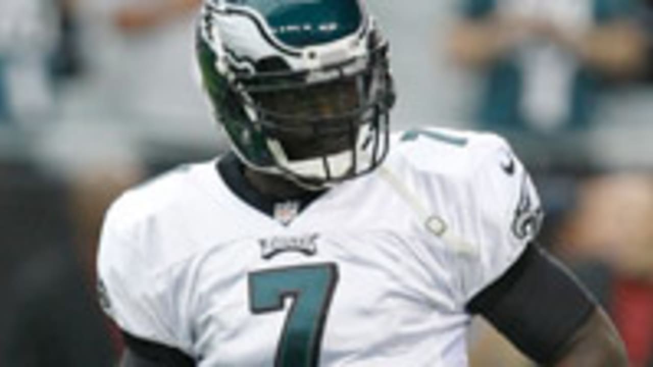 michael-vick-120927-spot.jpg
