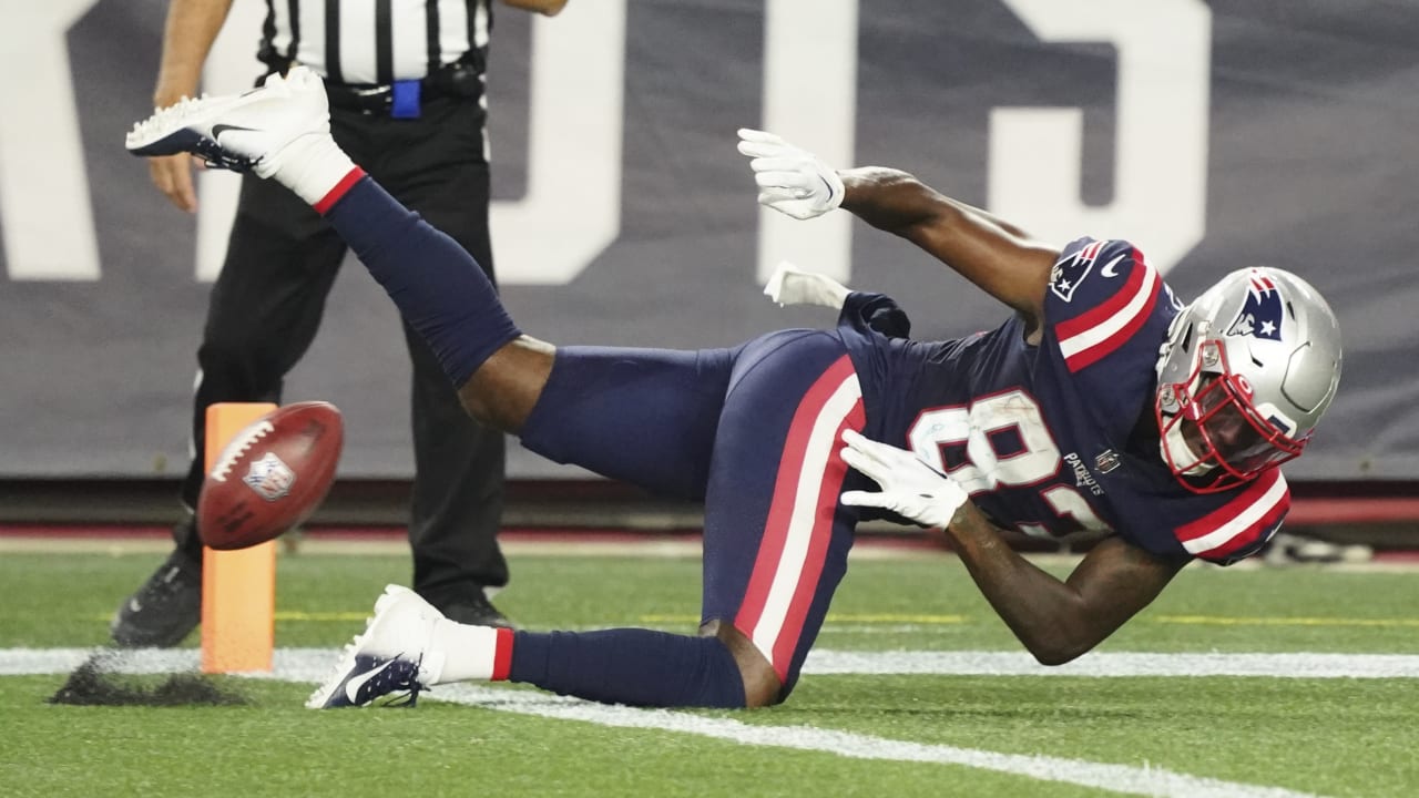 New England Patriots wide receiver Lil'Jordan Humphrey lays out to prevent  touchback on punt