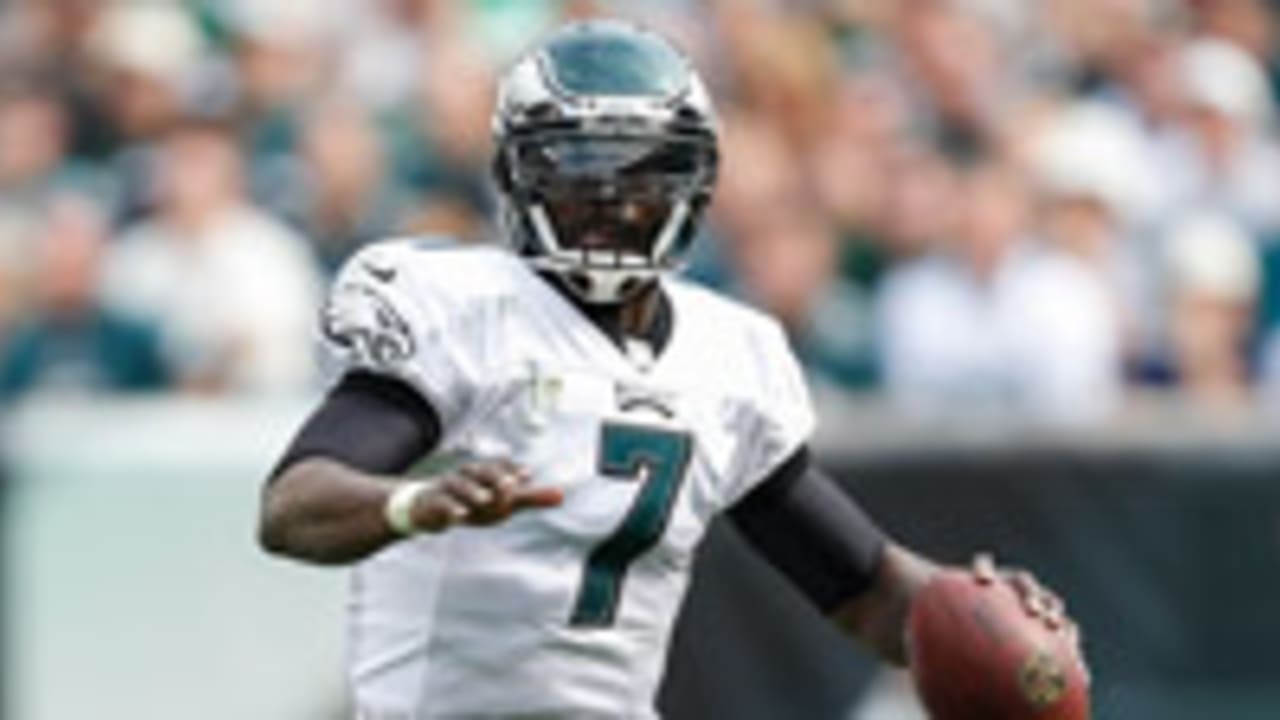 michael-vick-120917-spot.jpg