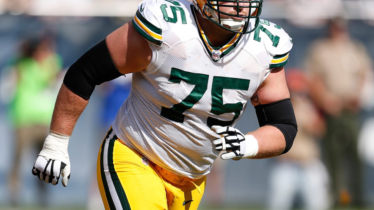 Bryan Bulaga-150918-Spot.jpg