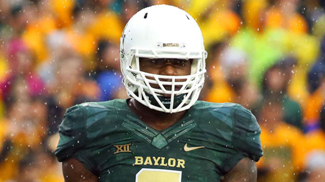 Shawn-Oakman-151124-TOS.jpg