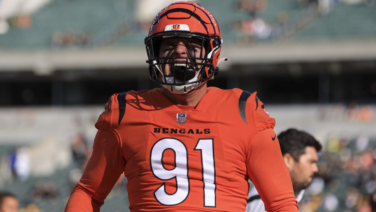 Cincinnati Bengals defensive end Sam Hubbard (94) celebrates with Trey  Hendrickson, right, after making a sack during an NFL football game against  the Kansas City Chiefs, Sunday, Dec. 4, 2022, in Cincinnati. (