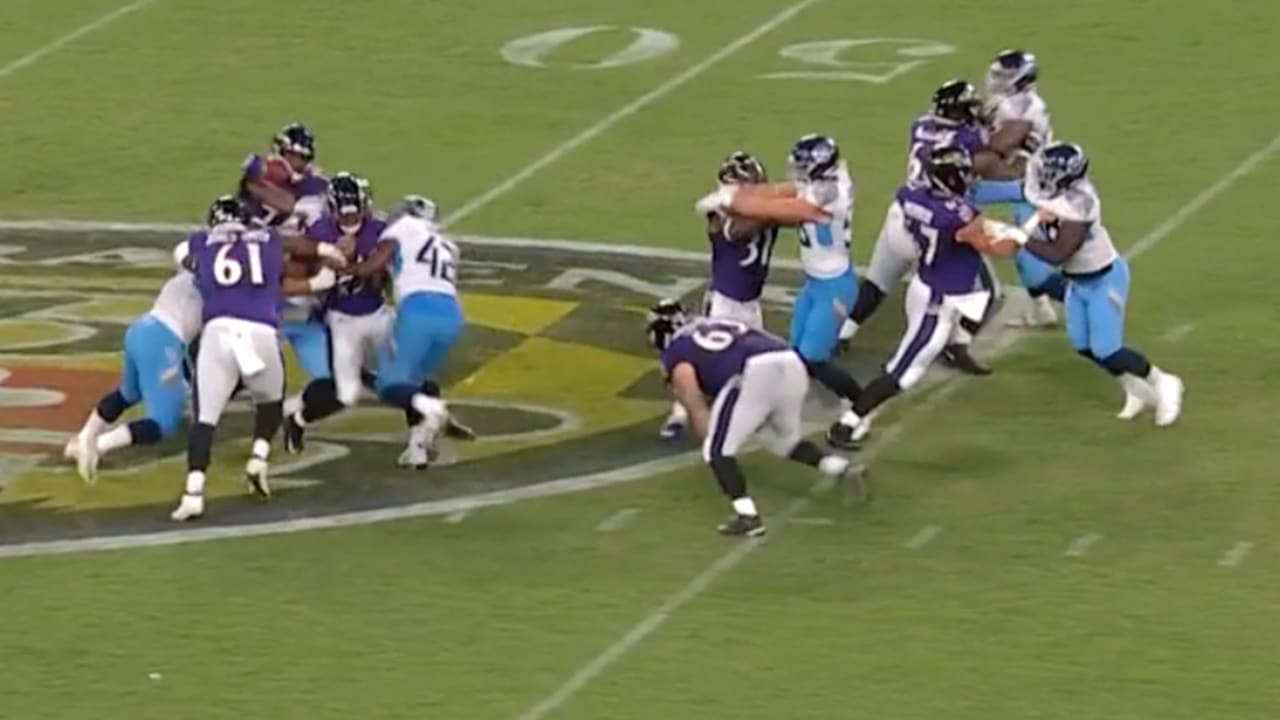 David Anenih is a Blur Off the Edge for Strip-sack on Brett Hundley