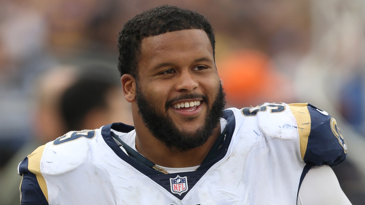 Report: Rams' Aaron Donald Wants Contract as Top-Paid Defender