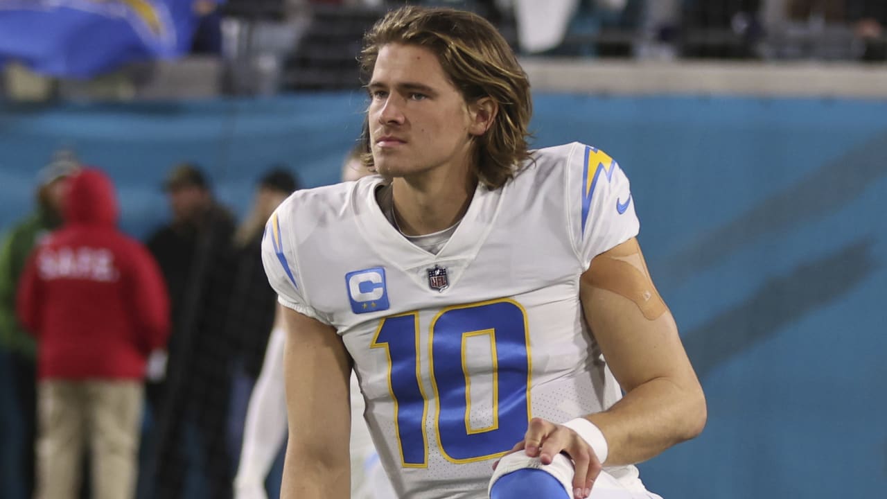 Chargers QB Justin Herbert looking to deliver vs. Browns