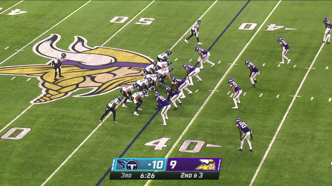 Malik Willis Shows Off Wheels on 26-Yard Scramble Down the Sideline