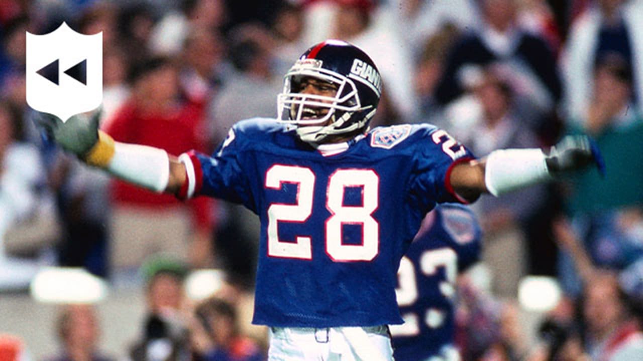 NFL Throwback Giants DB Everson Walls tackles Bills RB Thurman Thomas